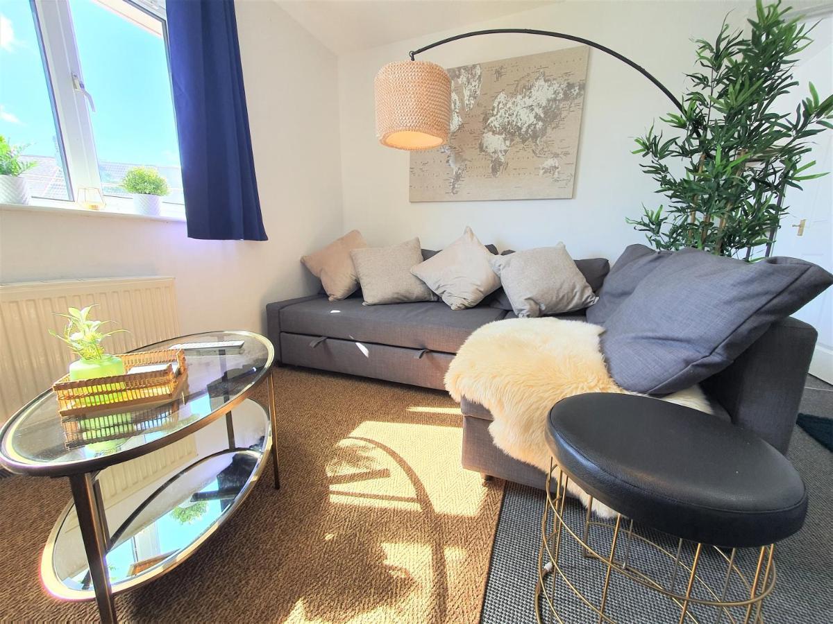Thesiger Court Apartments - Free Private Parking - By Property Promise Cardiff Kültér fotó