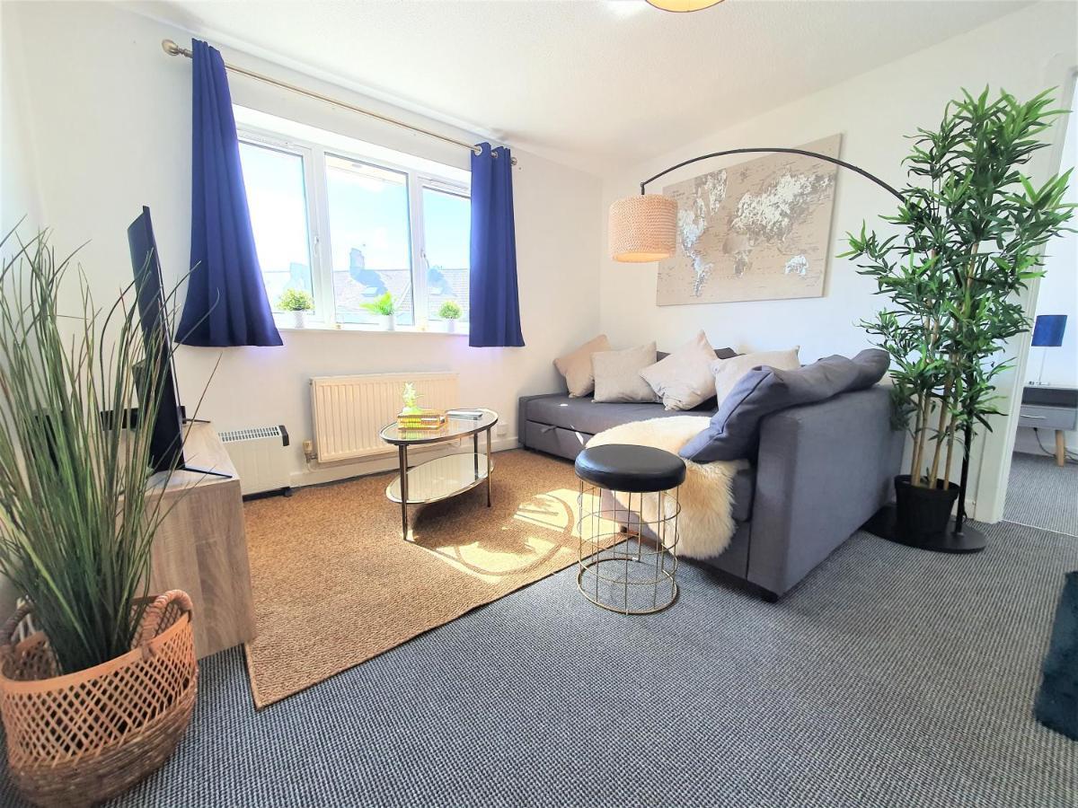 Thesiger Court Apartments - Free Private Parking - By Property Promise Cardiff Kültér fotó