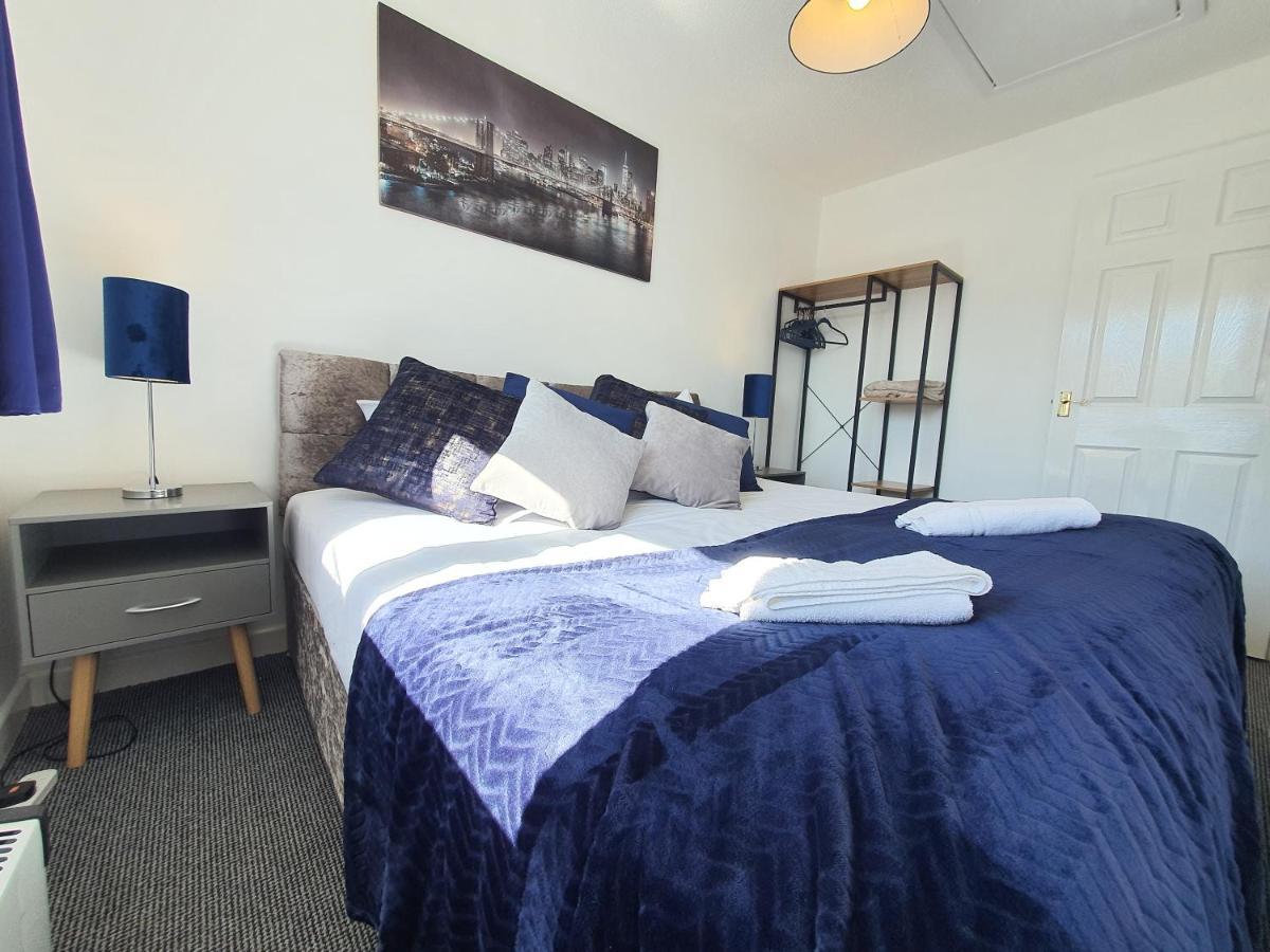 Thesiger Court Apartments - Free Private Parking - By Property Promise Cardiff Kültér fotó