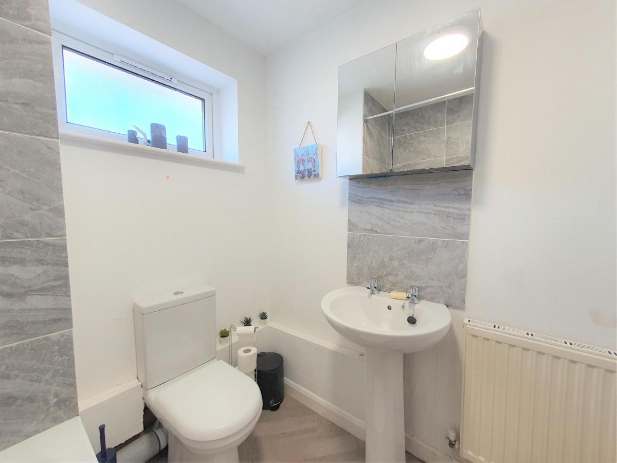 Thesiger Court Apartments - Free Private Parking - By Property Promise Cardiff Kültér fotó