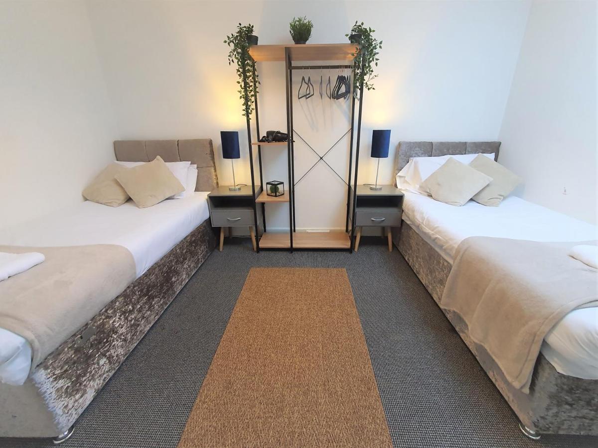 Thesiger Court Apartments - Free Private Parking - By Property Promise Cardiff Kültér fotó