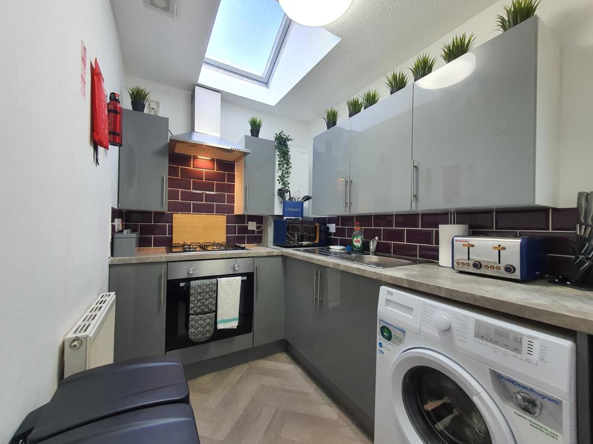Thesiger Court Apartments - Free Private Parking - By Property Promise Cardiff Kültér fotó